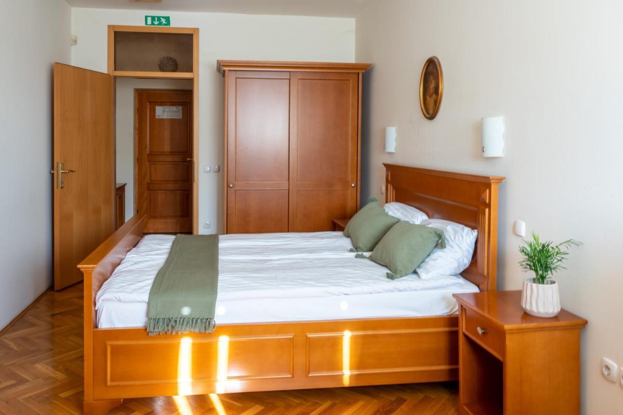 Lagoja B&B Trzin Екстериор снимка