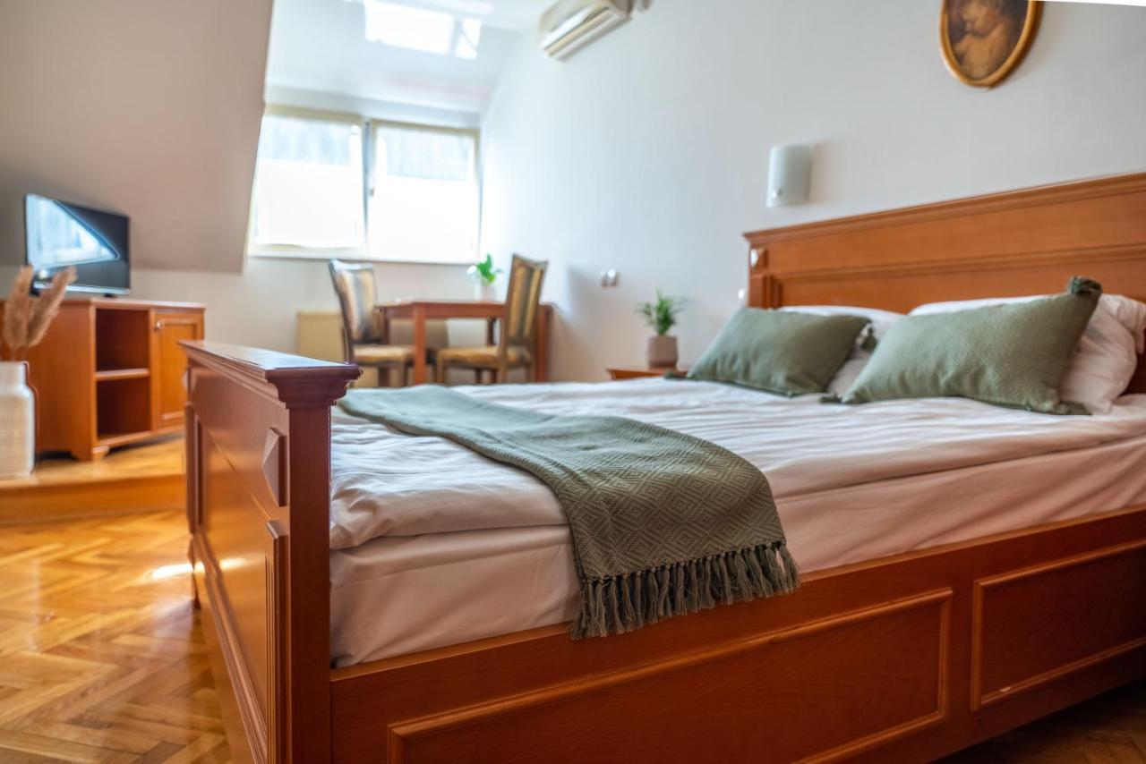 Lagoja B&B Trzin Екстериор снимка